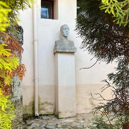Palacio Rejadorada Pensión 3*