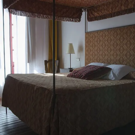 Palacio Rejadorada Gæstehus 3*