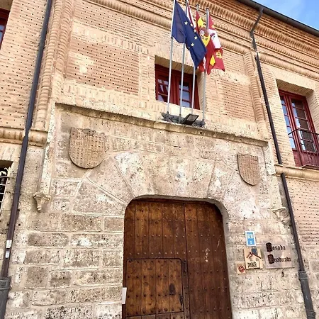 Palacio Rejadorada 3* Toro