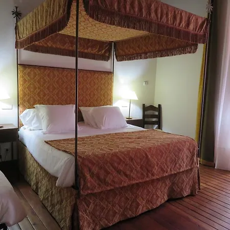 Palacio Rejadorada Pensión 3*