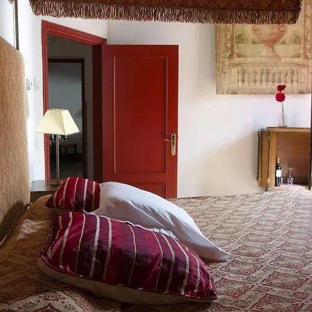 Palacio Rejadorada 3* Toro